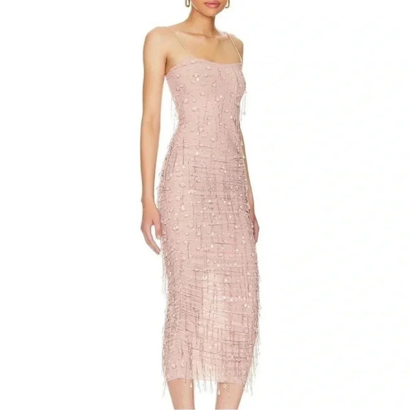 Revolve H:ours Constanza midi dress in water droplets - Picture 2 of 11